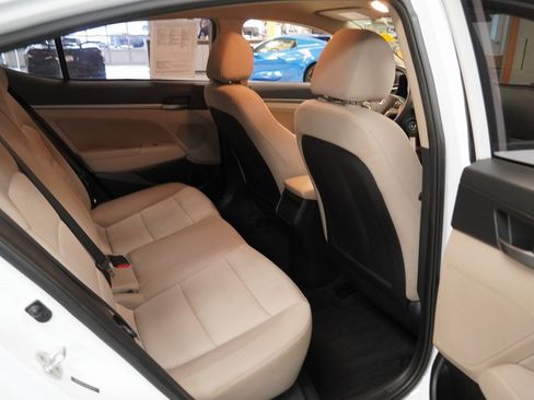Used 2018 Hyundai Elantra SEL w/ Cargo Package image 21