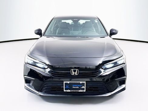 Used 2023 Honda Civic Sport image 2