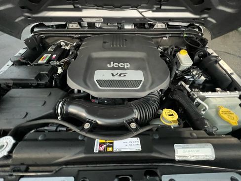 Used 2014 Jeep Wrangler Unlimited Sport w/ Quick Order Package 24S image 58