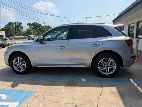 Used 2018 Audi Q5 2.0T Premium w/ Convenience Package AWD/4WD image 5