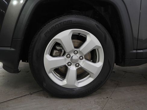 Used 2018 Jeep Compass Latitude w/ Popular Equipment Group image 22