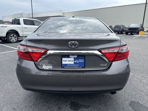 Used 2016 Toyota Camry XLE w/ Moonroof Package FWD image 6