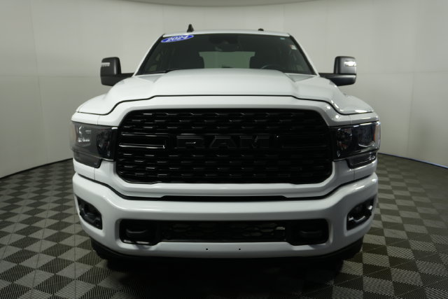 Used 2024 RAM 2500 Big Horn w/ Night Edition AWD/4WD image 8