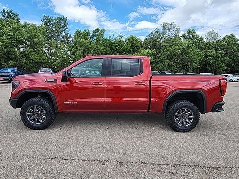 Used 2024 GMC Sierra 1500 AT4X image 5