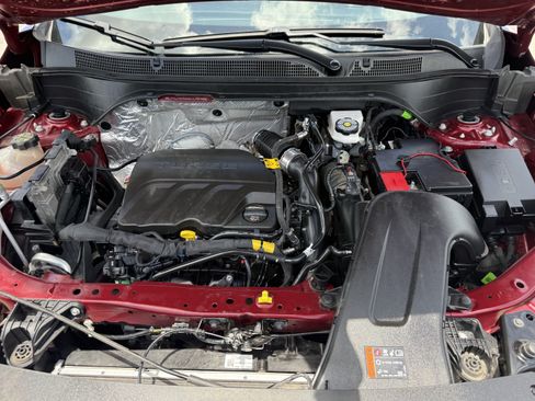 Used 2025 Chevrolet Trax LS FWD image 32