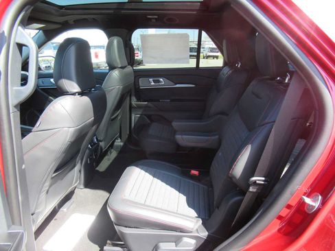 New 2026 Ford Explorer ST-Line AWD/4WD image 12