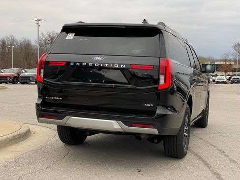Used 2025 Ford Expedition Max Platinum image 8