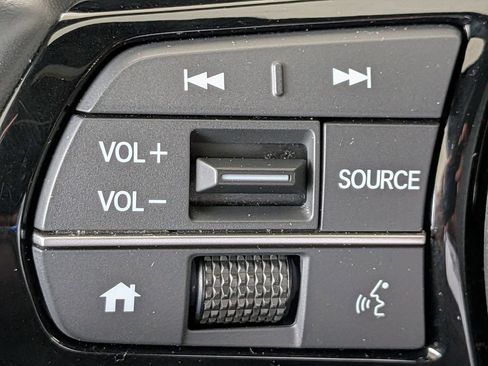 Used 2025 Honda HR-V Sport image 24