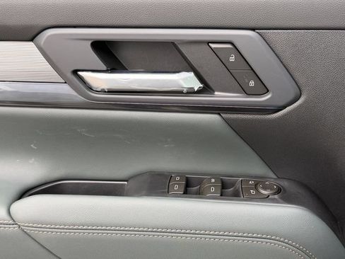 New 2026 GMC Terrain AT4 w/ Technology Package II AWD/4WD image 20