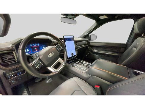 Used 2024 Ford Expedition Max Platinum AWD/4WD image 11