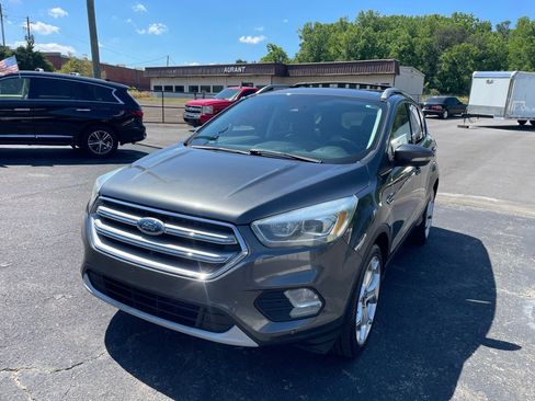Used 2017 Ford Escape Titanium w/ Equipment Group 301A AWD/4WD image 2