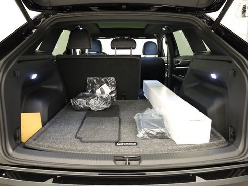 New 2026 Volkswagen Atlas Cross Sport SEL R-Line image 35