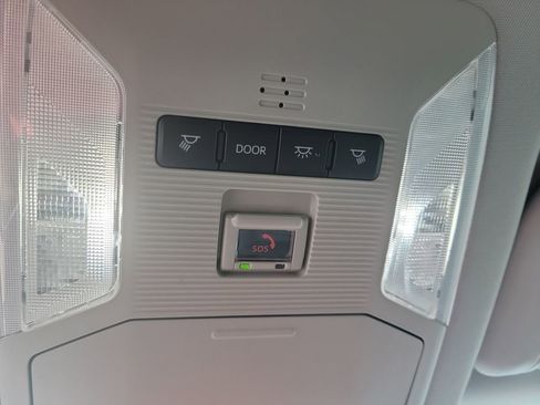 Used 2024 Toyota RAV4 LE FWD image 38