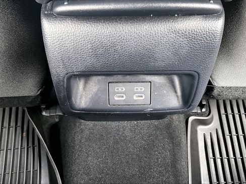 Used 2024 Toyota Corolla SE w/ SE Package FWD image 32