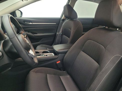 Used 2023 Nissan Altima 2.5 SV w/ SV Premium Package AWD/4WD image 17