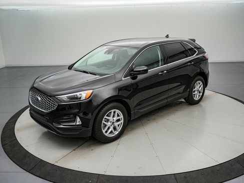 Certified 2024 Ford Edge SEL w/ Convenience Package image 8