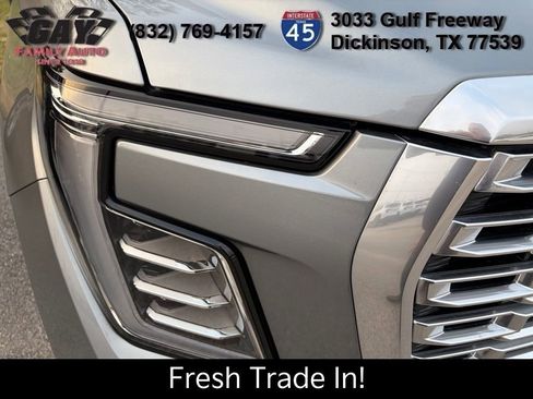 Used 2025 GMC Yukon Denali w/ Sun & Power Step Package image 6