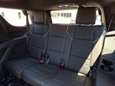 Certified 2025 Cadillac Escalade V AWD/4WD image 12