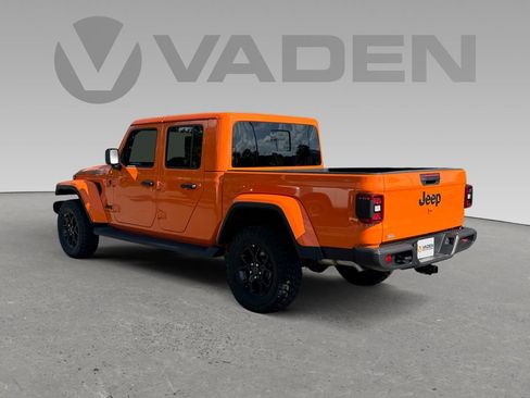 New 2025 Jeep Gladiator Sport image 24