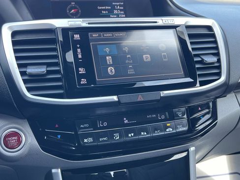 Used 2016 Honda Accord Touring image 13