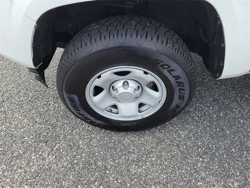 Used 2023 Toyota Tacoma SR image 5