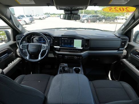 Used 2025 Chevrolet Silverado 1500 RST AWD/4WD image 27