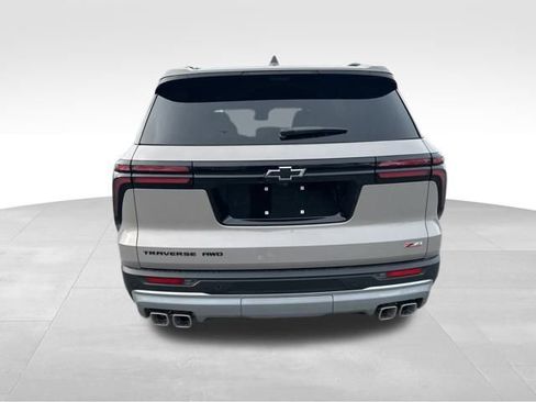 New 2026 Chevrolet Traverse Z71 w/ Enhanced Driving Package image 4