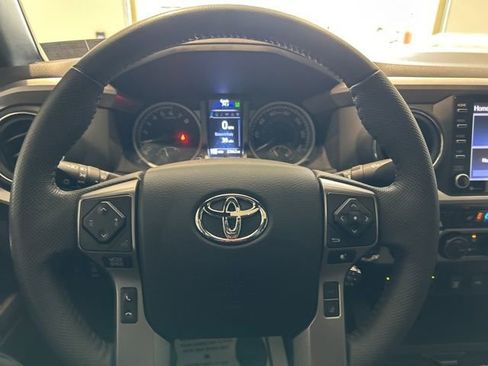 Used 2023 Toyota Tacoma Limited AWD/4WD image 9