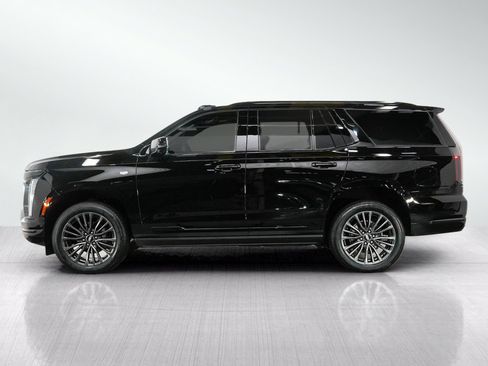 Used 2026 Cadillac Escalade Platinum Sport AWD/4WD image 2