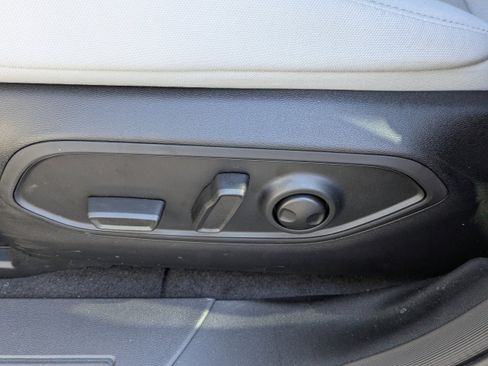 New 2026 Jeep Cherokee Limited image 21