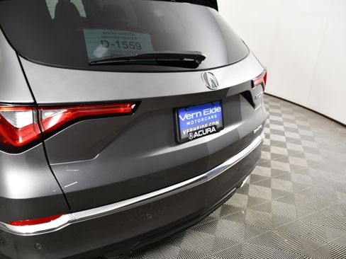 Certified 2024 Acura MDX SH-AWD w/ Technology Package image 15