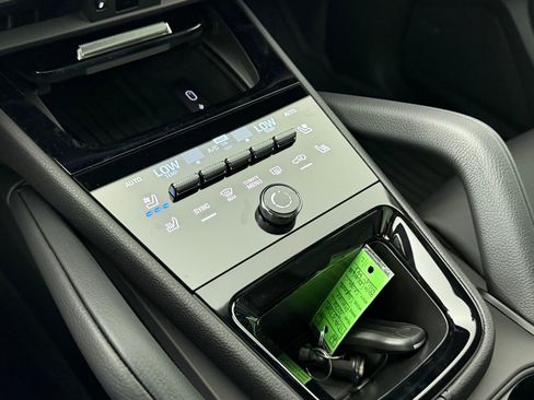 Certified 2026 Porsche Cayenne Coupe AWD/4WD image 26