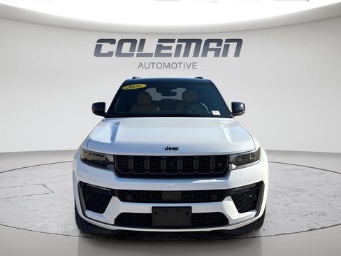 New 2026 Jeep Grand Cherokee Summit w/ Obsidian Package image 8