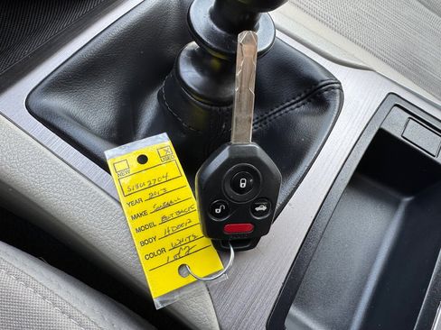 Used 2013 Subaru Outback 2.5i image 16