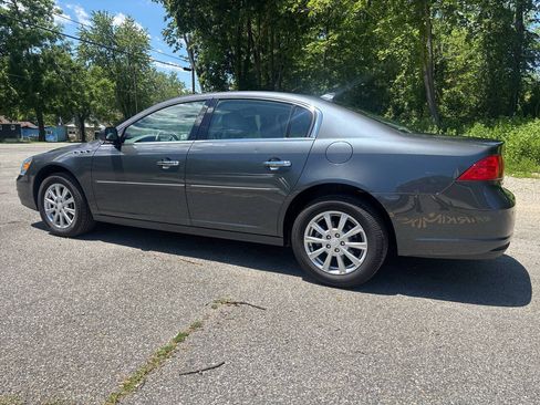 Used 2011 Buick Lucerne CXL w/ Driver Confidence Package FWD image 17