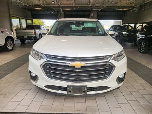 Used 2018 Chevrolet Traverse Premier w/ Driver Confidence II Package FWD image 2