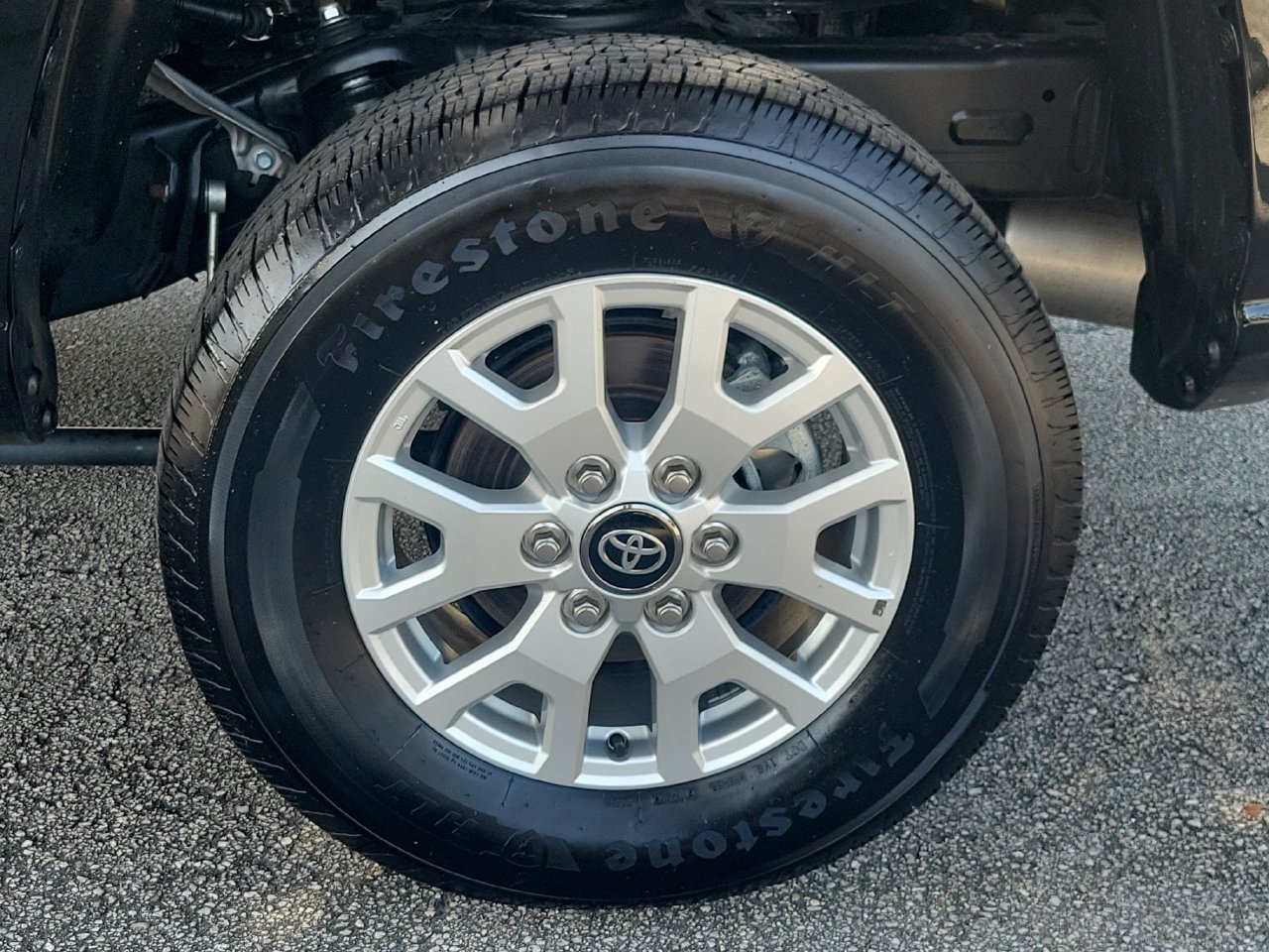 Used 2026 Toyota Tacoma SR5 AWD/4WD image 5