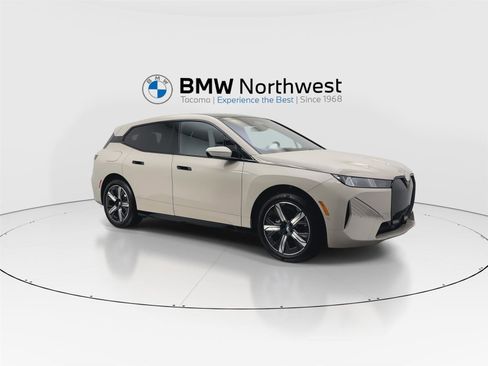New 2026 BMW iX xDrive45 image 6
