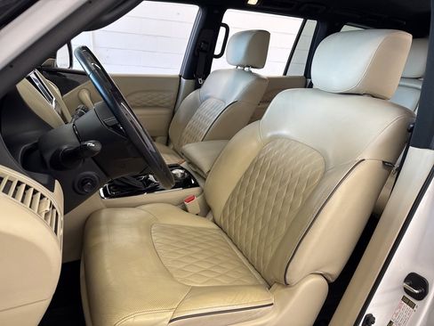 Used 2021 INFINITI QX80 Sensory w/ All-Season Package image 18