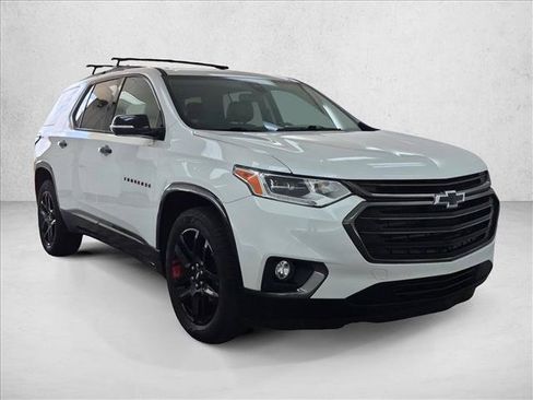 Used 2019 Chevrolet Traverse Premier w/ Redline Edition AWD/4WD image 3