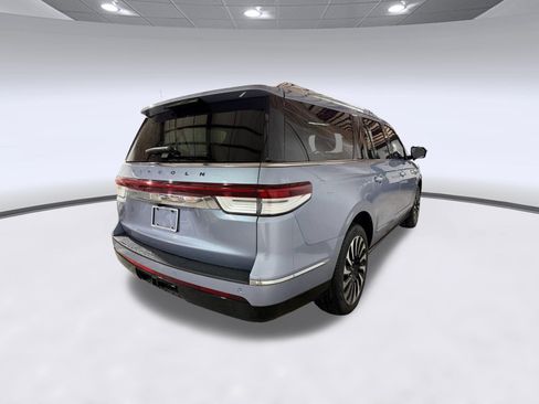 Used 2023 Lincoln Navigator L Black Label AWD/4WD image 7