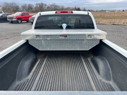 Used 2013 Nissan Frontier S image 11