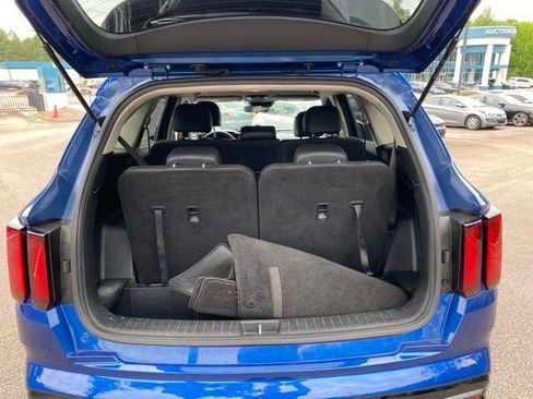 Used 2022 Kia Sorento S FWD image 26