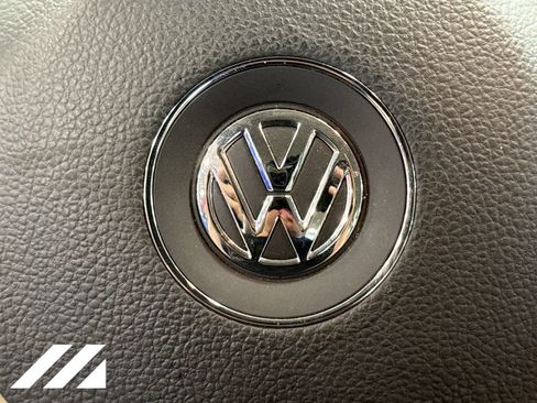 Used 2015 Volkswagen Passat 1.8T Limited Edition FWD image 32
