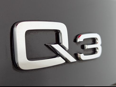 Certified 2023 Audi Q3 2.0T Premium w/ Convenience Package AWD/4WD image 28
