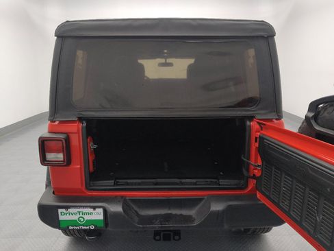 Used 2018 Jeep Wrangler Unlimited Sport image 29