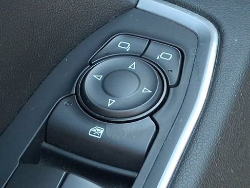 Used 2024 Chevrolet Silverado 1500 LT AWD/4WD image 19