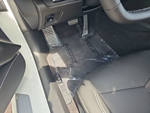 New 2026 Chevrolet Corvette Stingray Convertible w/ Battery Protection Package image 11