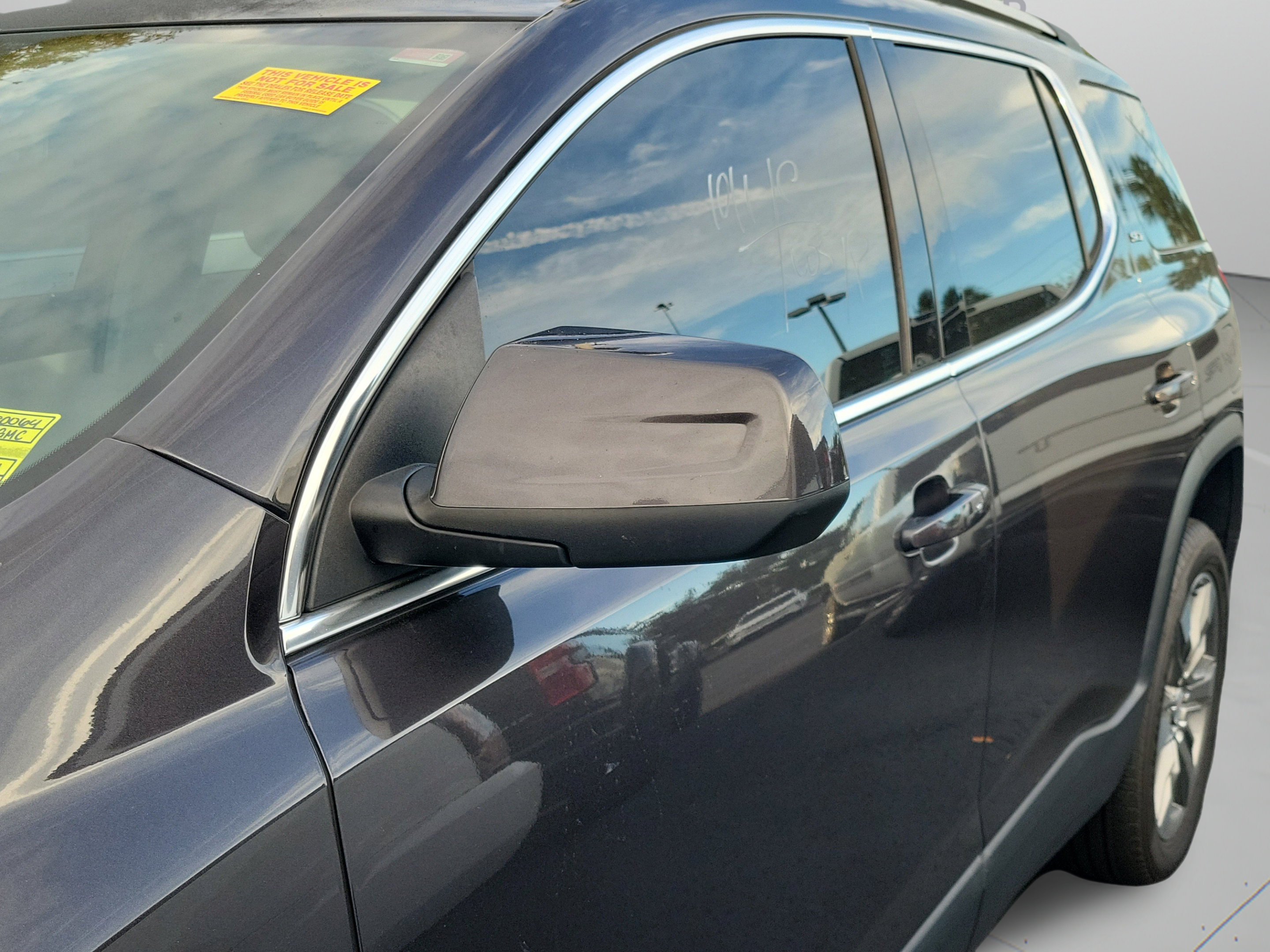 Used 2017 GMC Acadia SLT FWD image 28