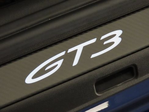 Certified 2026 Porsche 911 GT3 RWD image 38